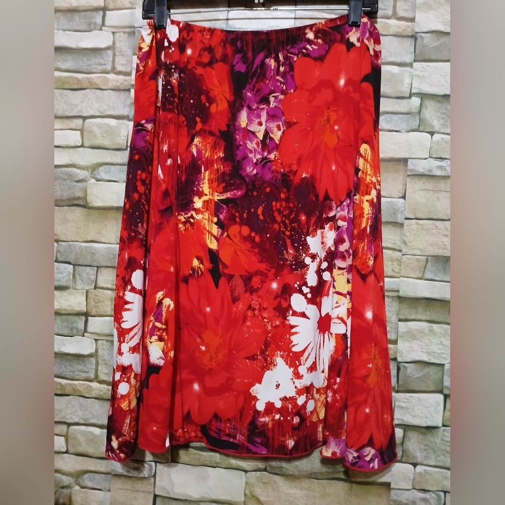 Bleeker & McDougal Floral Vibrant Red‎ Midi Skirt